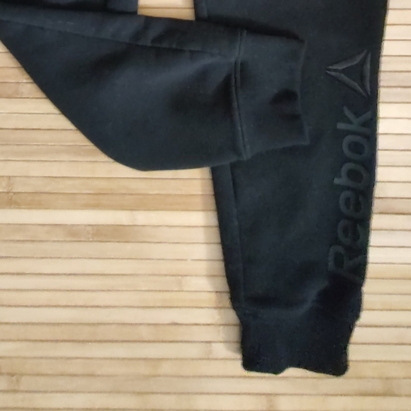 Reebok Black Jogger Pants with Pockets. Large - Picture 9 of 10
